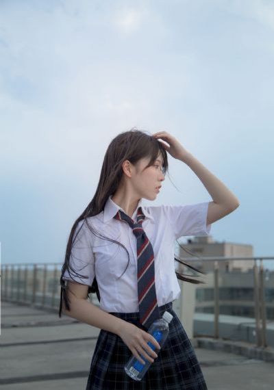 伊蒂丝女皇全集免费_DVD完整视频观看